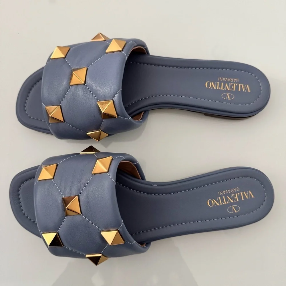 Valentino Roman Stud Flat Slide Sandal In Quilted Nappa Slipper size 38 /8 - Picture 2 of 14